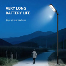 Cargar imagen en el visor de la galería, Lámpara LED Solar Exterior con Control Remoto y Sensor de Movimiento – 600W (Modelo Grande)

